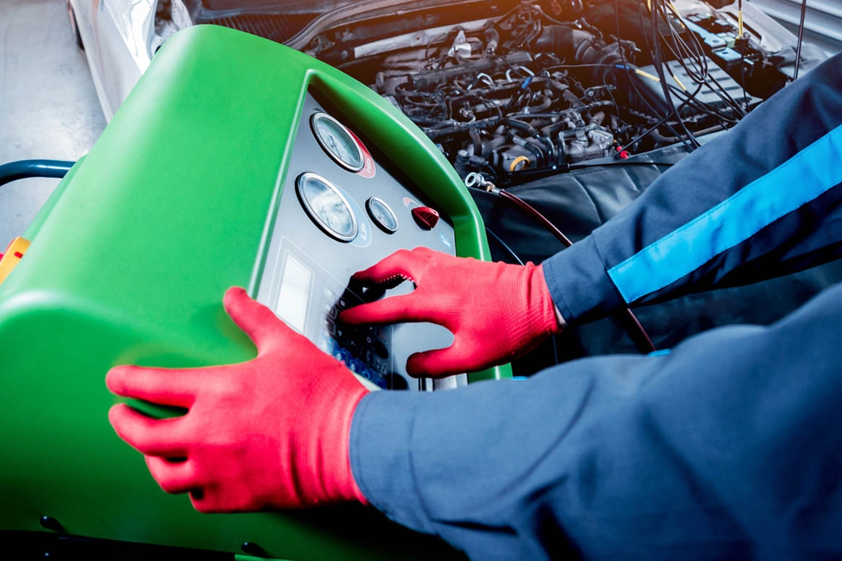 Aparat profesional încărcare freon R134a și R1234yf în Colentina